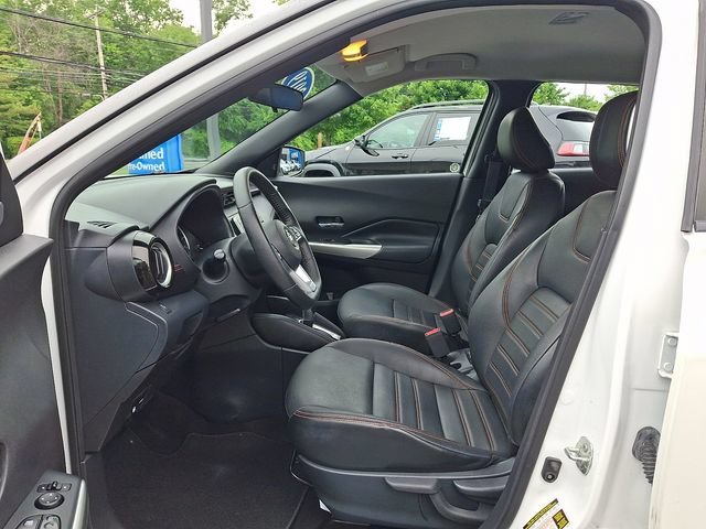 Used 2019 Nissan Kicks SR w/ SR Premium Package FWD image 14