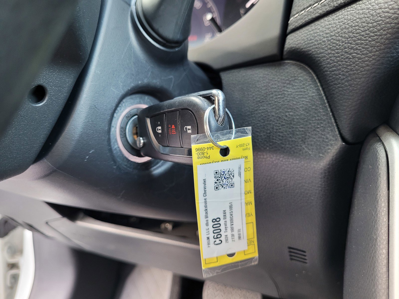 Used 2024 Toyota RAV4 LE image 21