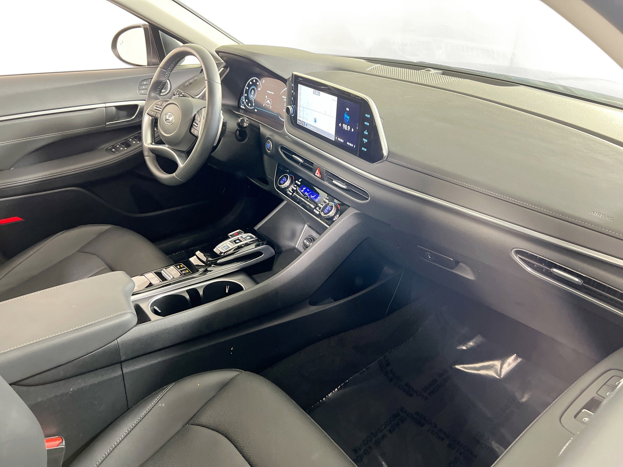 Used 2022 Hyundai Sonata Limited image 29