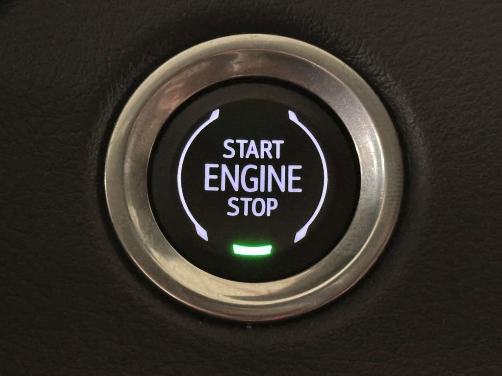 Used 2023 Cadillac XT4 Premium Luxury image 29