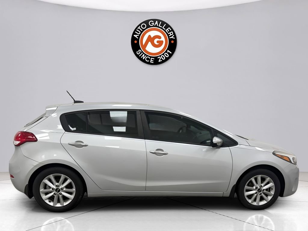 Used 2017 Kia Forte LX w/ LX Popular Plus Package FWD image 2