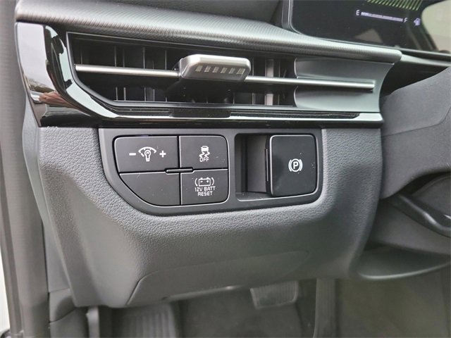 New 2026 Kia Sportage LX image 12