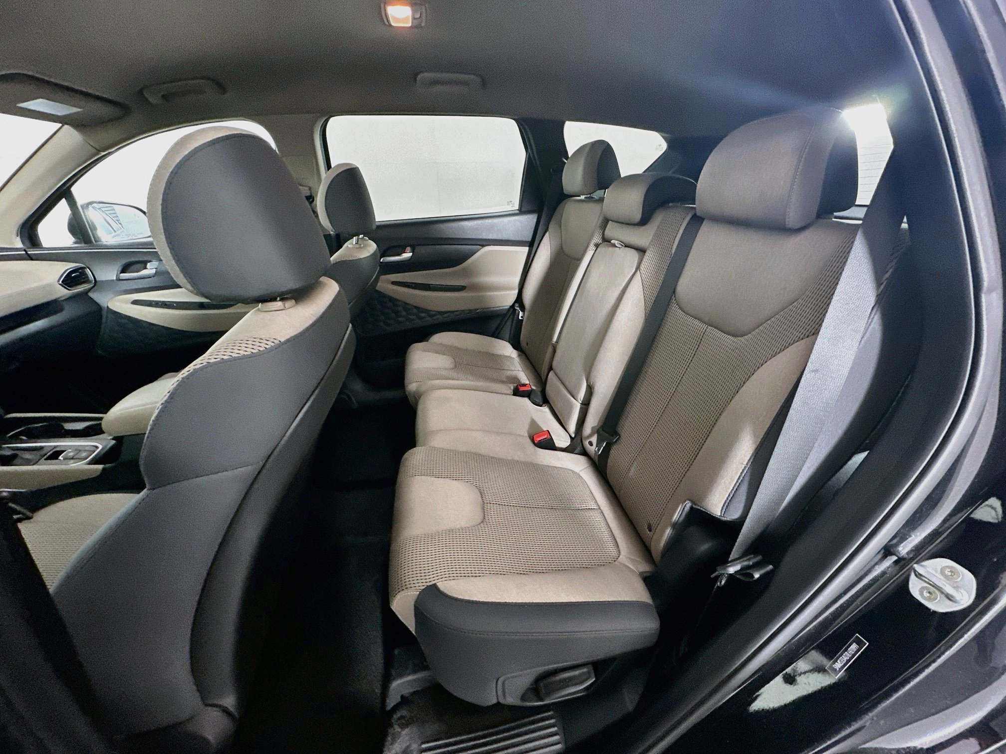 Used 2020 Hyundai Santa Fe SEL w/ Cargo Package FWD image 27