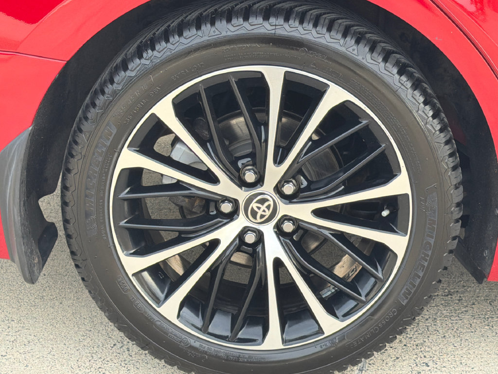 Used 2020 Toyota Camry SE FWD image 7