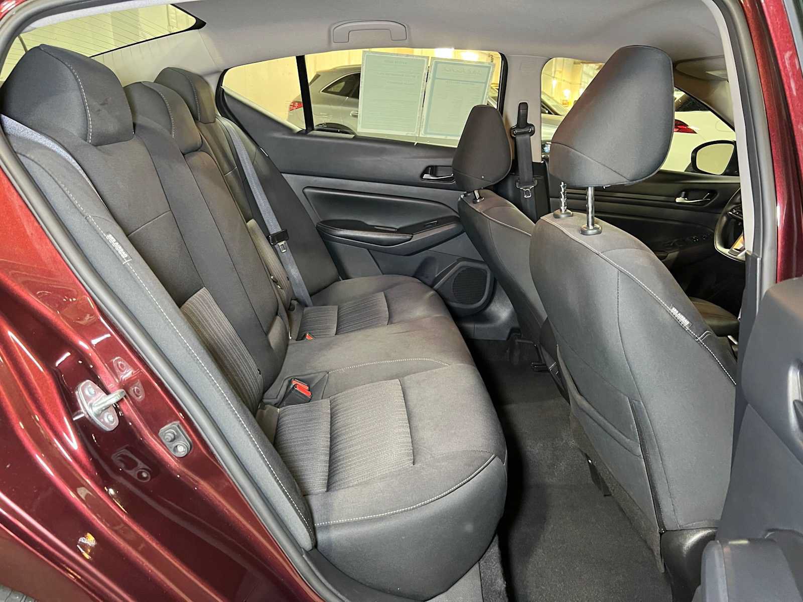 Used 2024 Nissan Altima 2.5 SV FWD image 13