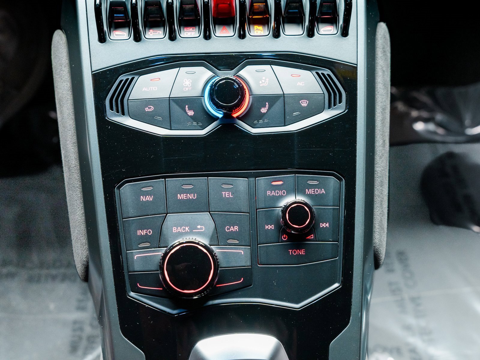 Used 2015 Lamborghini Huracan LP 610-4 image 44