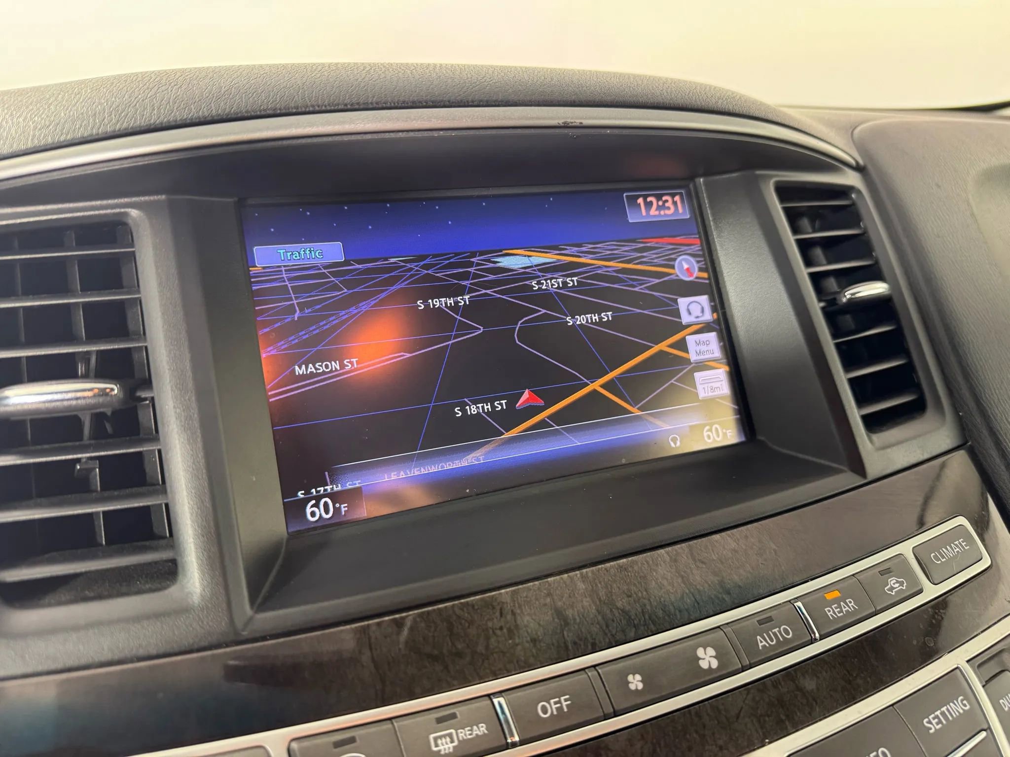 Used 2014 INFINITI QX60 AWD w/ Premium Plus Package image 19