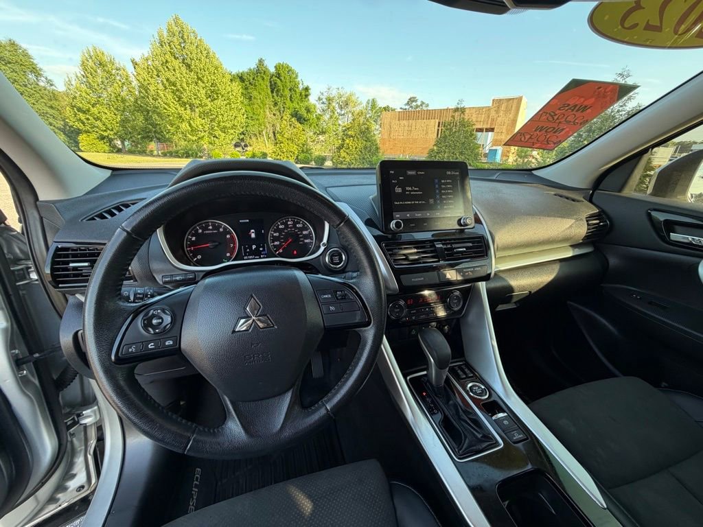 Used 2023 Mitsubishi Eclipse Cross SE image 21