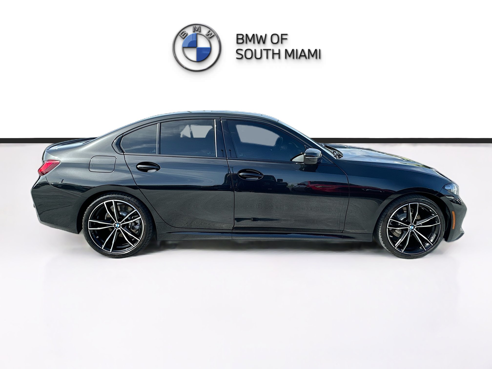 Used 2024 BMW 330i Sedan w/ M Sport Package RWD image 8