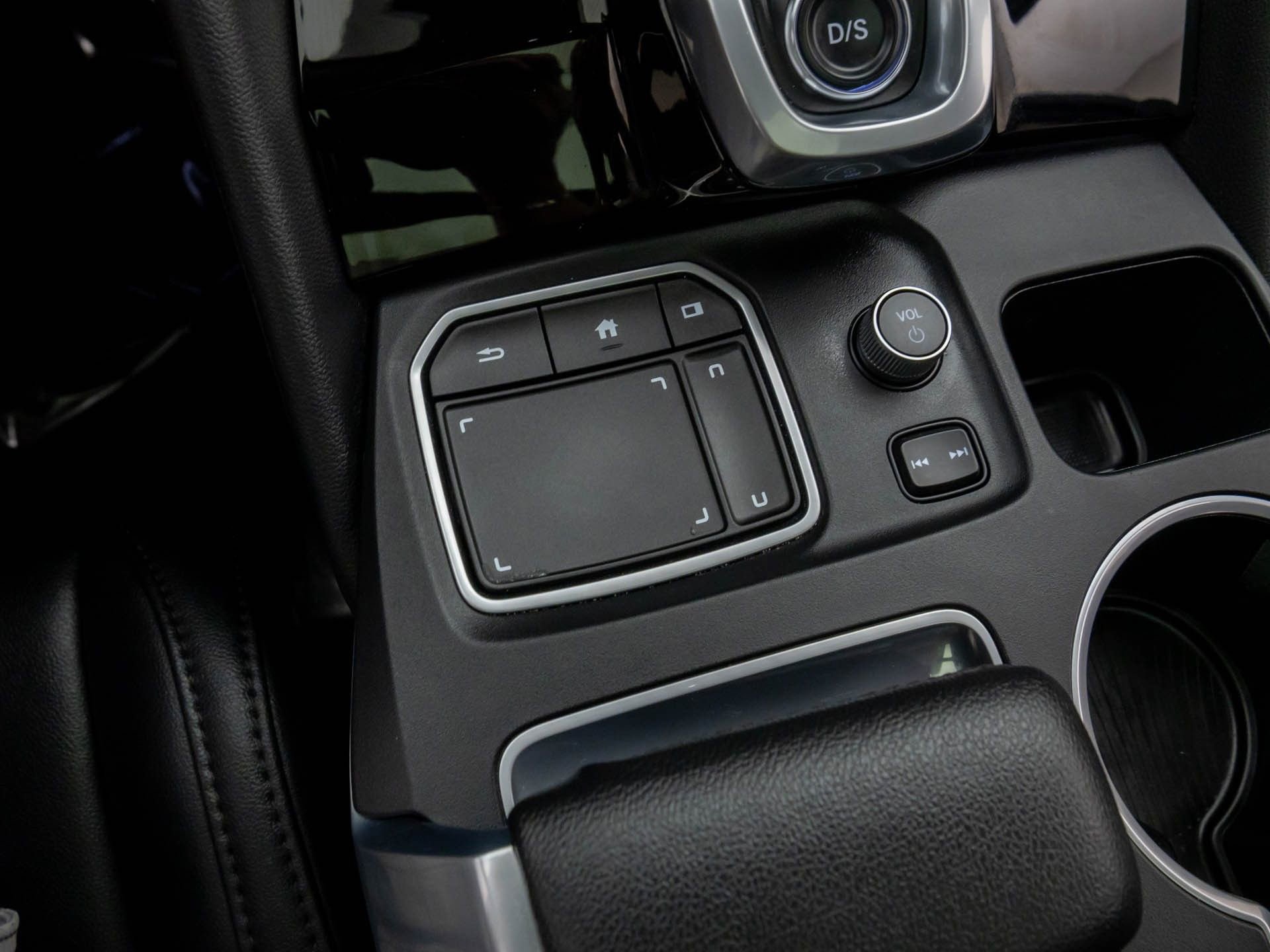 Used 2023 Acura MDX SH-AWD image 23