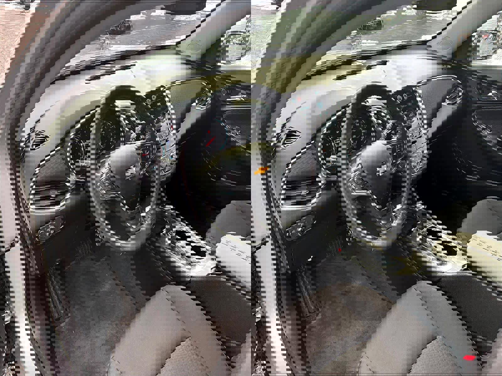 Used 2016 Chevrolet Malibu LT image 8