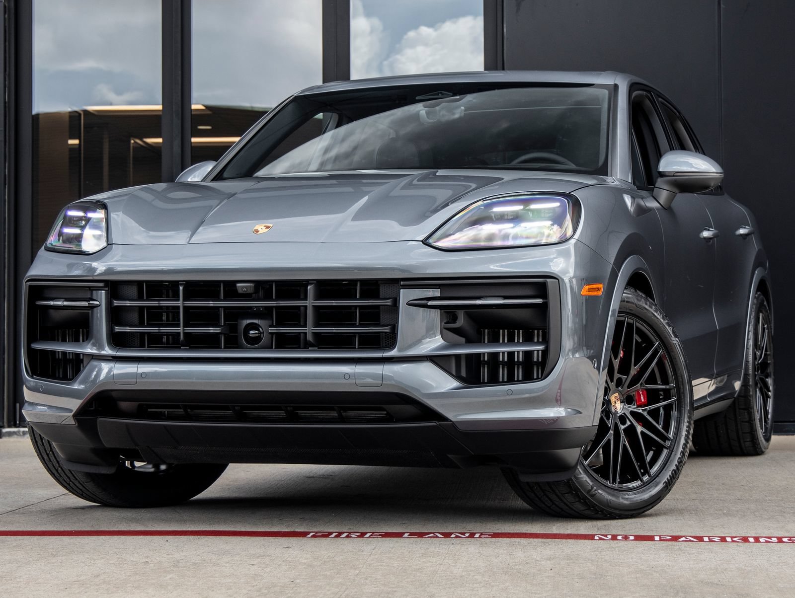 New 2026 Porsche Cayenne S AWD/4WD image 1