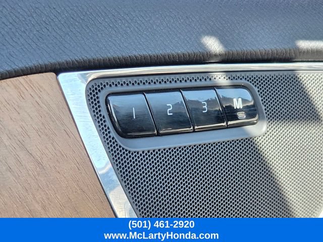 Used 2022 Volvo XC90 T5 Momentum FWD image 36