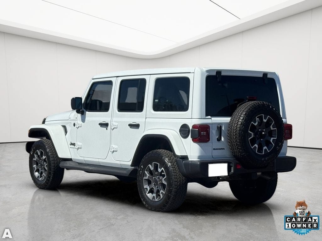 Certified 2025 Jeep Wrangler Unlimited Sahara AWD/4WD image 4