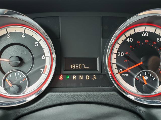 Used 2016 Dodge Grand Caravan SE image 24