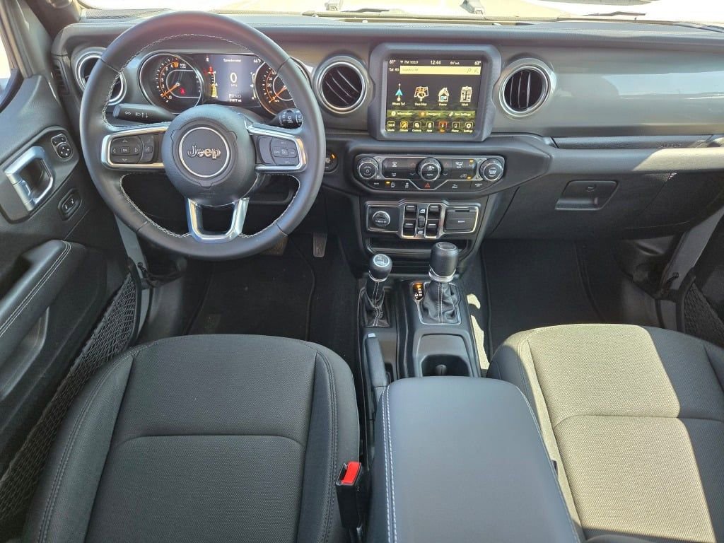 Certified 2022 Jeep Wrangler Unlimited Sahara image 18