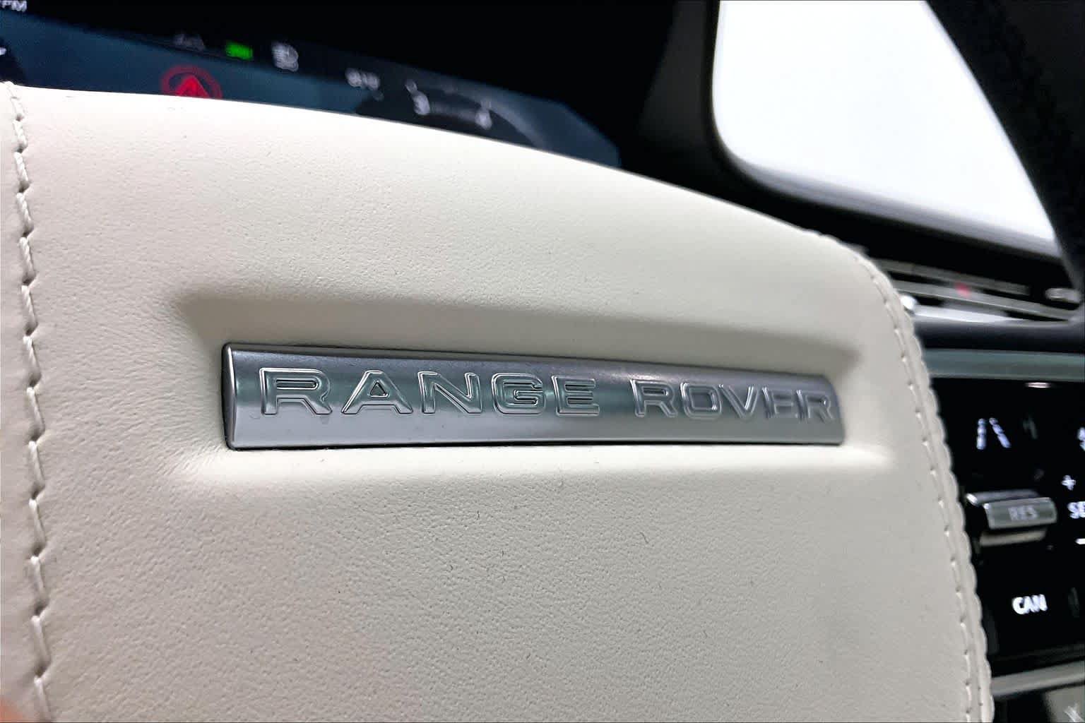 Used 2025 Land Rover Range Rover SE AWD/4WD image 31