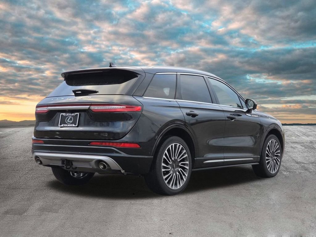 Used 2021 Lincoln Corsair Reserve w/ Equipment Group 201A image 10