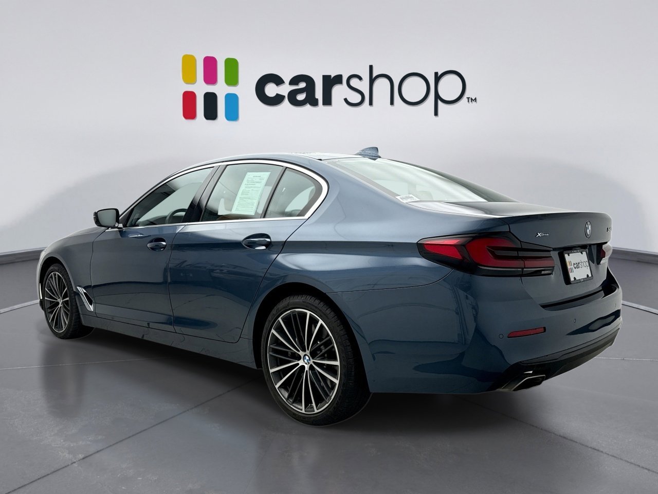 Used 2023 BMW 540i xDrive w/ Executive Package AWD/4WD image 3