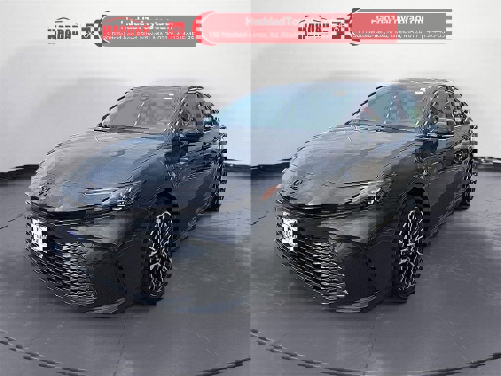 New 2025 Toyota Camry XLE