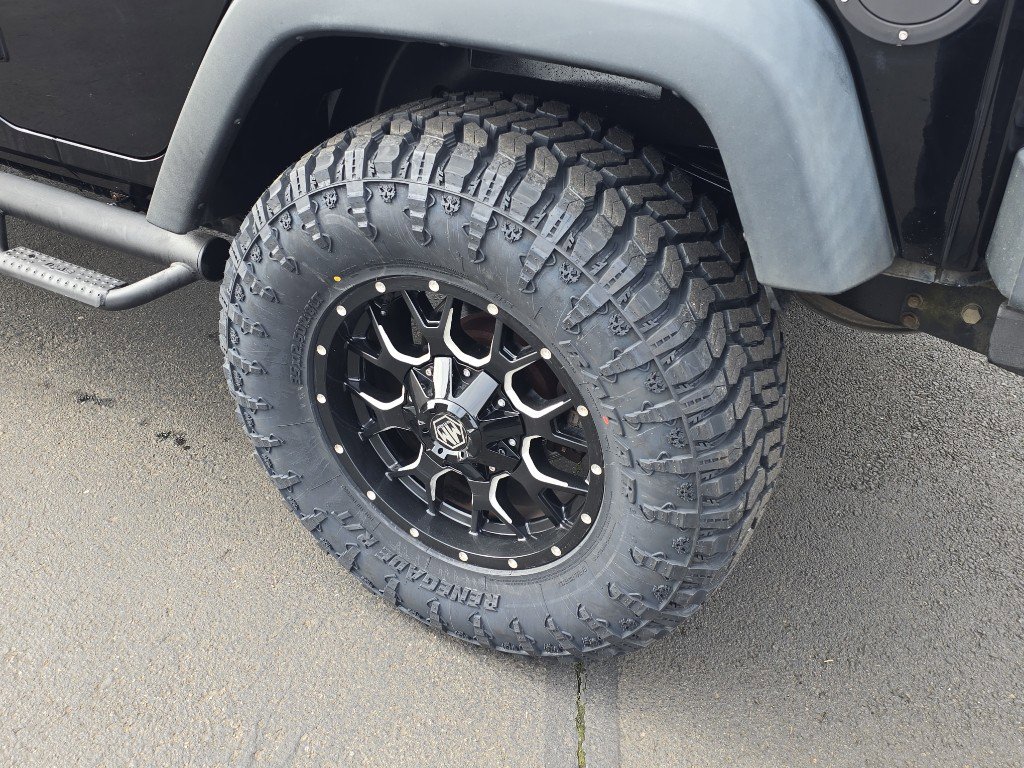 Used 2016 Jeep Wrangler Unlimited Sport w/ Quick Order Package 24S AWD/4WD image 11