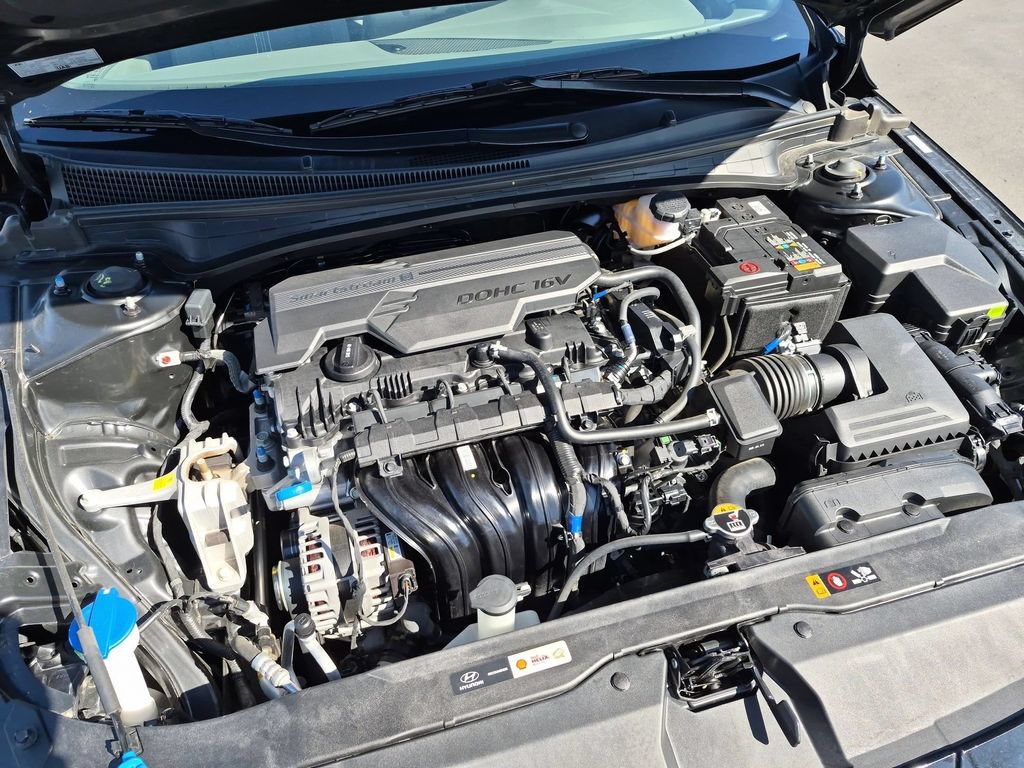 Used 2025 Hyundai Elantra SEL FWD image 35