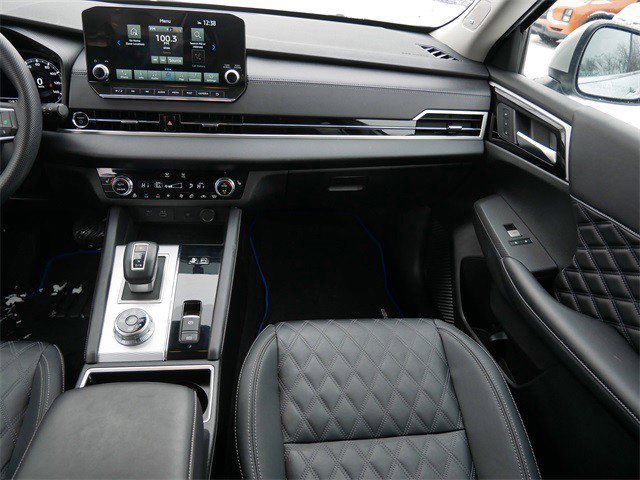 Used 2023 Mitsubishi Outlander SEL image 12