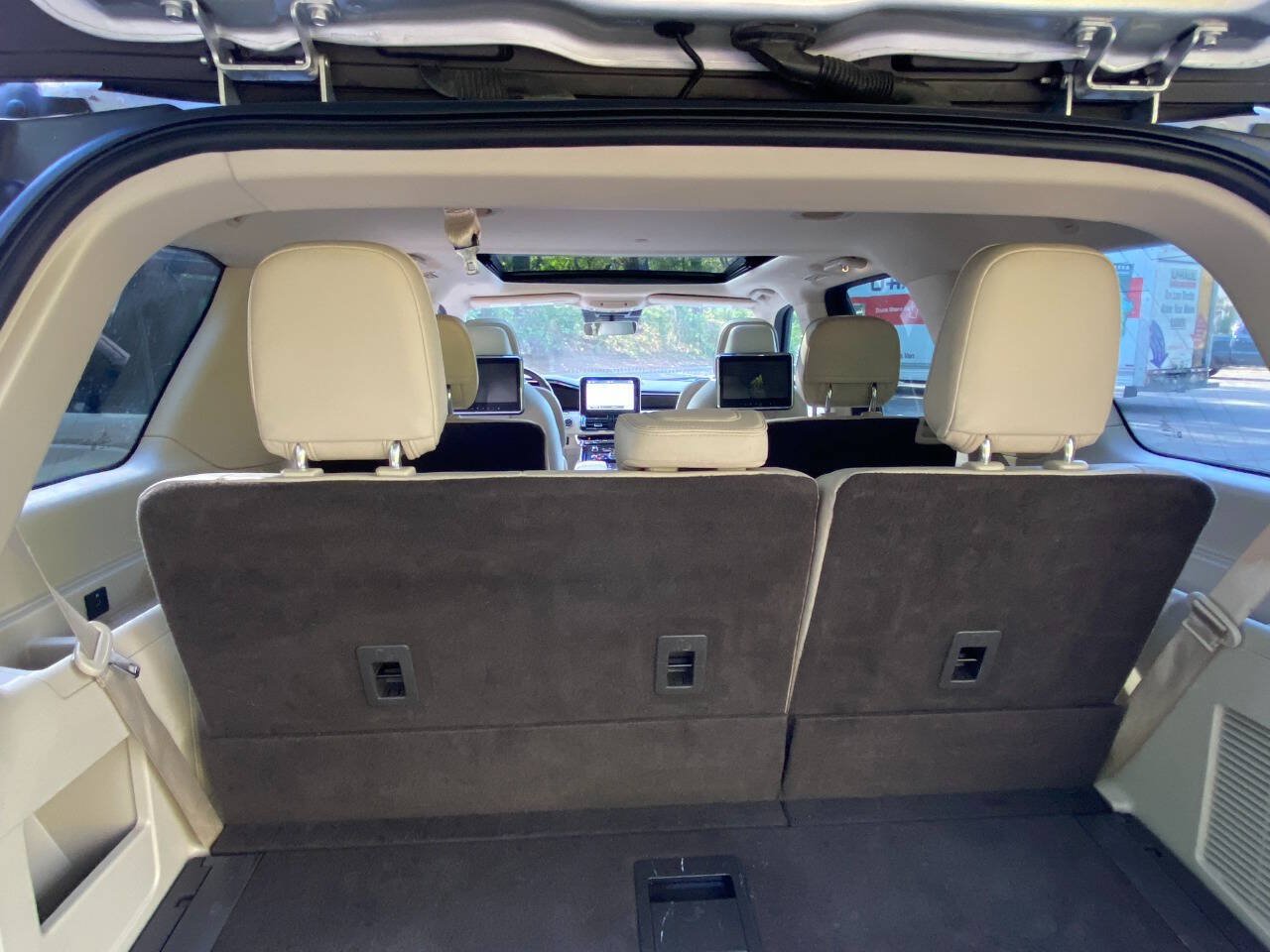 Used 2019 Lincoln Navigator Reserve AWD/4WD image 59