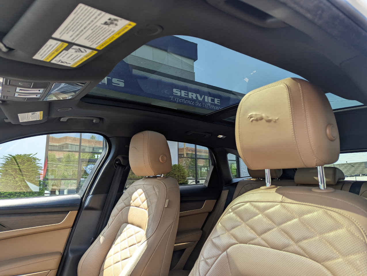 Used 2023 Jaguar F-PACE S image 31