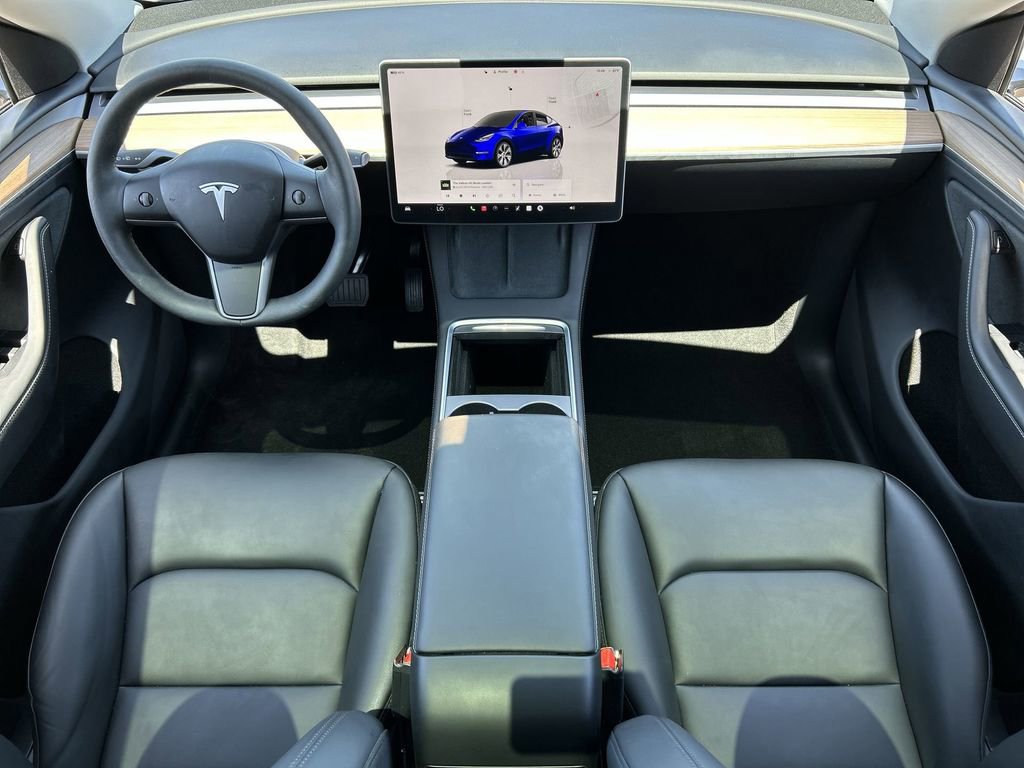 Used 2024 Tesla Model Y Long Range AWD/4WD image 21
