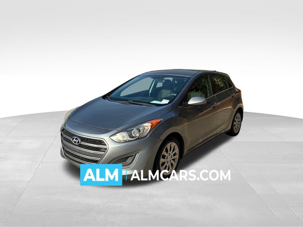 Used 2016 Hyundai Elantra GT image 1