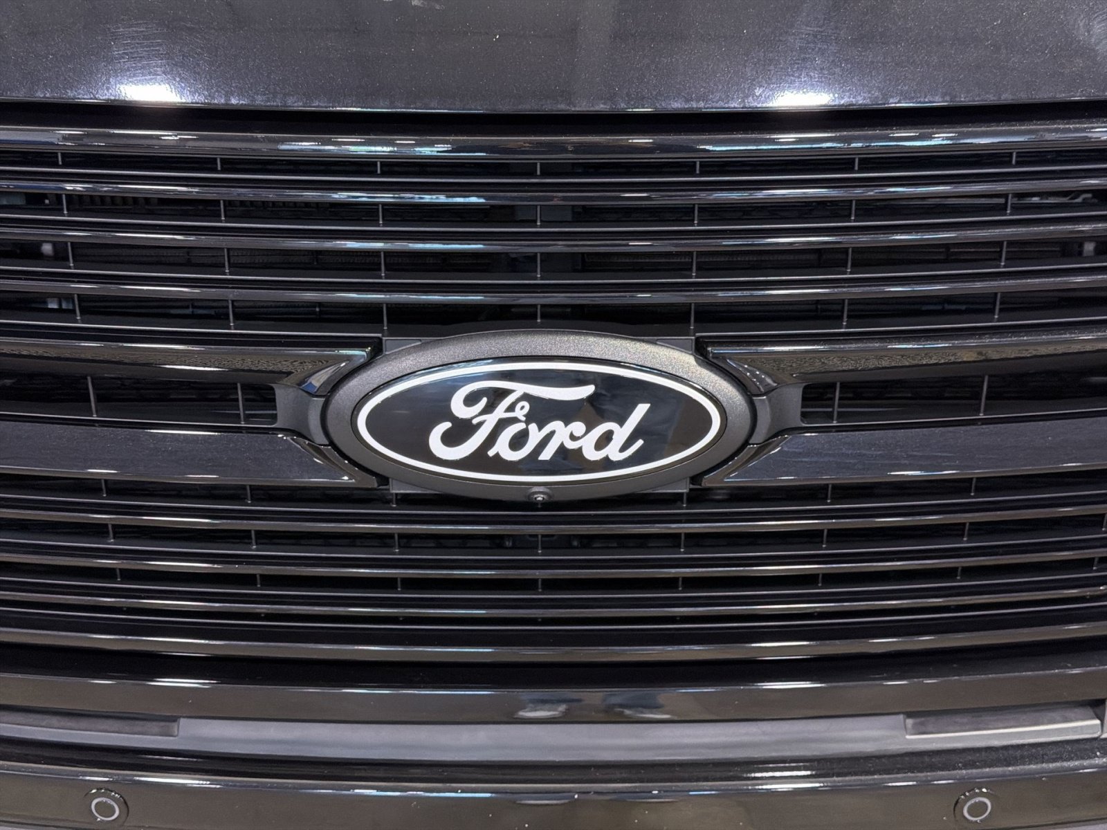 Certified 2025 Ford F150 Platinum AWD/4WD image 12