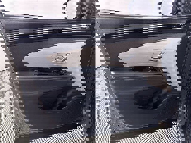 Used 2024 Hyundai Tucson Limited image 23