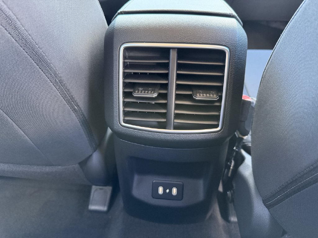 New 2027 Kia Sportage LX w/ LX Convenience Package FWD image 16