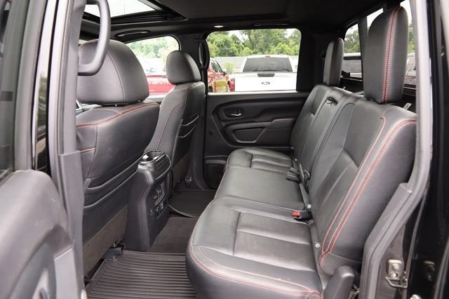 Used 2021 Nissan Titan PRO-4X w/ Pro-4x Convenience Package AWD/4WD image 10