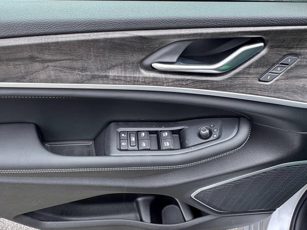 New 2026 Jeep Grand Cherokee Limited AWD/4WD image 8