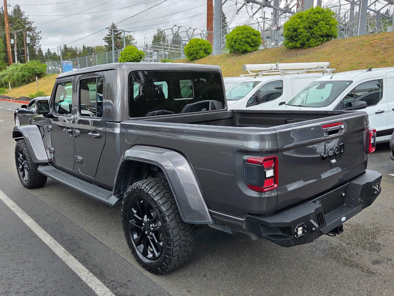 Used 2021 Jeep Gladiator High Altitude AWD/4WD image 5