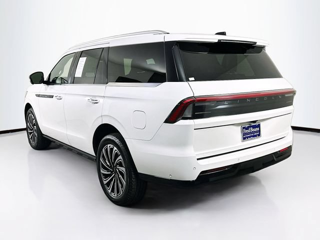 Certified 2025 Lincoln Navigator Black Label AWD/4WD image 8