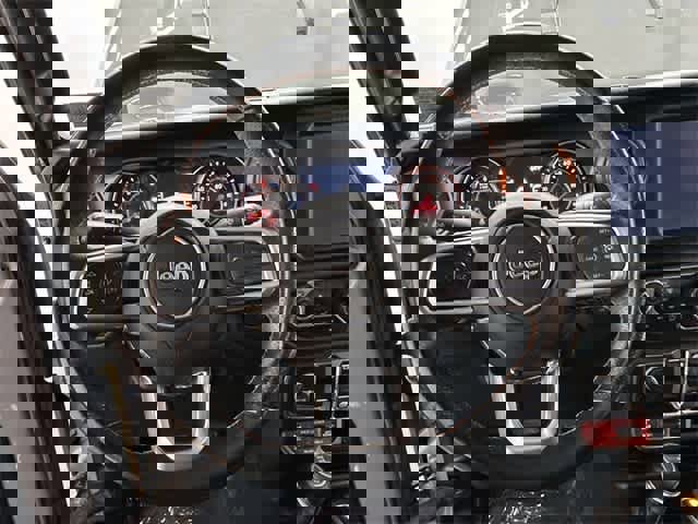 Used 2021 Jeep Gladiator Mojave image 7