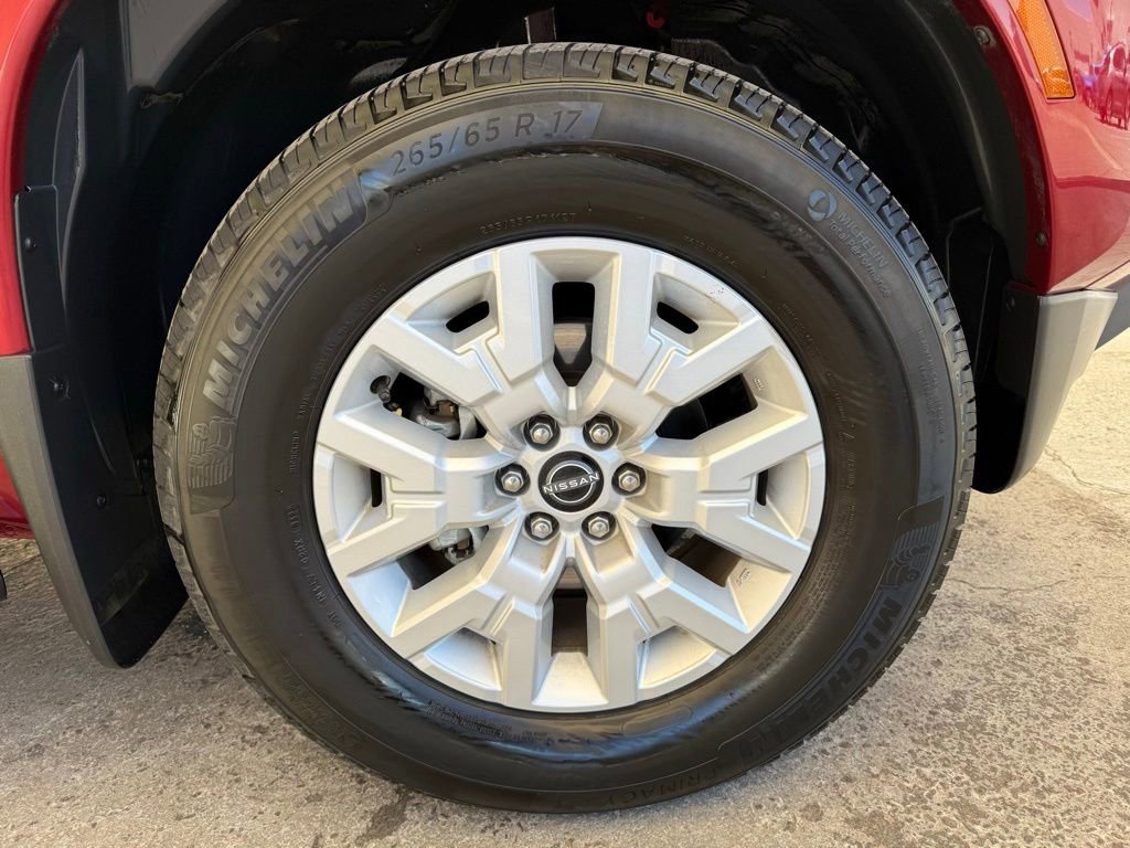Used 2022 Nissan Frontier SV RWD image 11