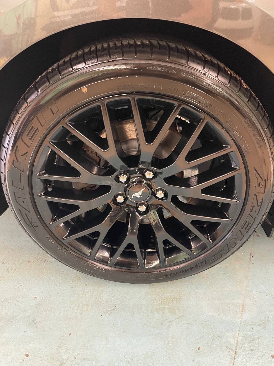 Used 2018 Ford Mustang GT w/ GT Performance Package RWD image 40