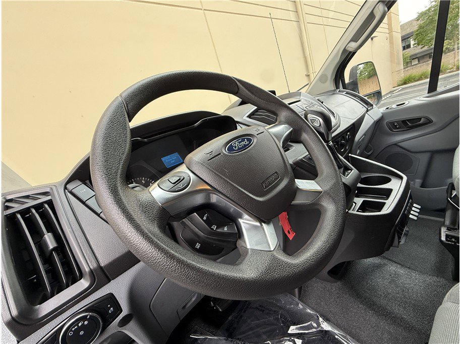 Used 2016 Ford Transit 150 XLT RWD image 17