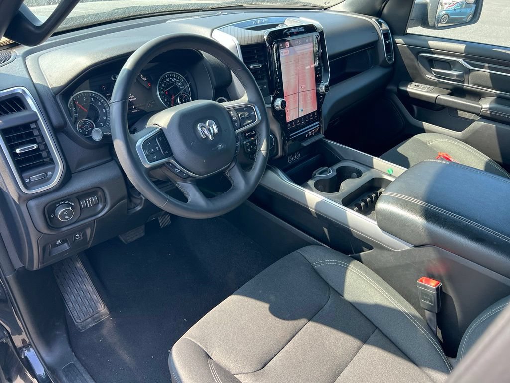 Used 2025 RAM 1500 Big Horn AWD/4WD image 13