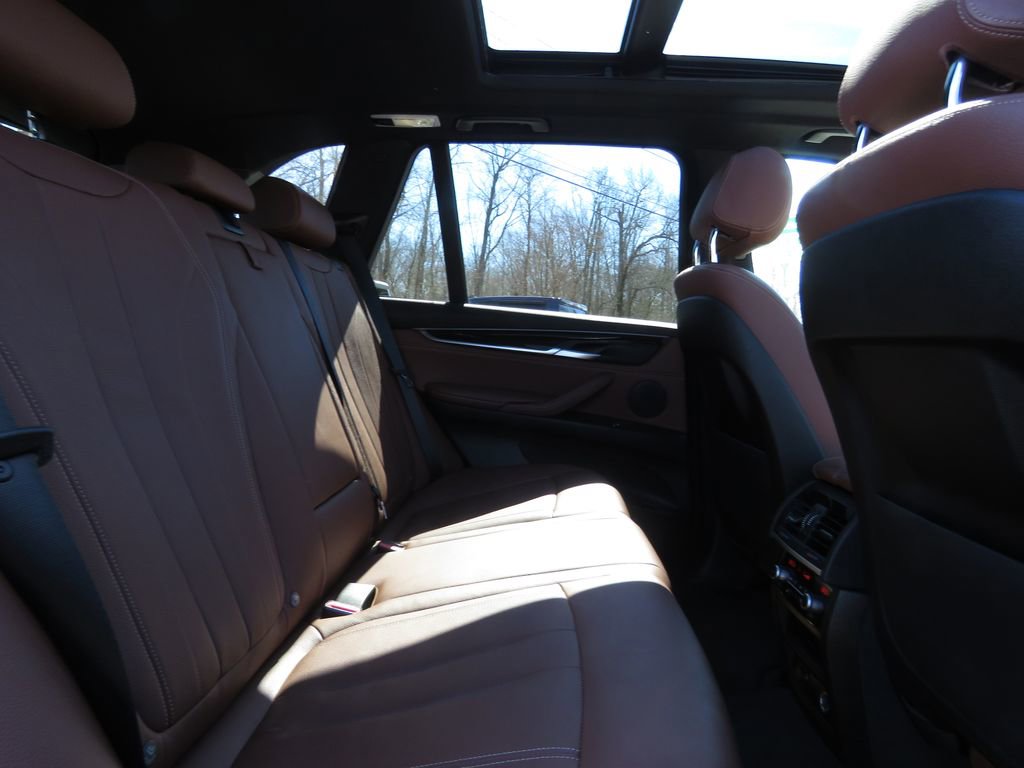 Used 2017 BMW X5 xDrive40e image 16