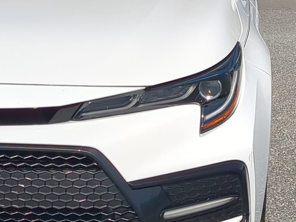 Used 2022 Toyota Corolla XSE image 18