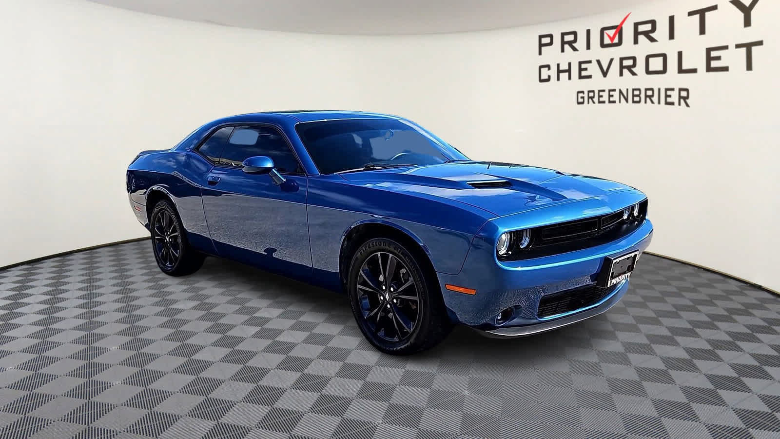 Used 2020 Dodge Challenger SXT w/ Blacktop Package AWD/4WD image 2