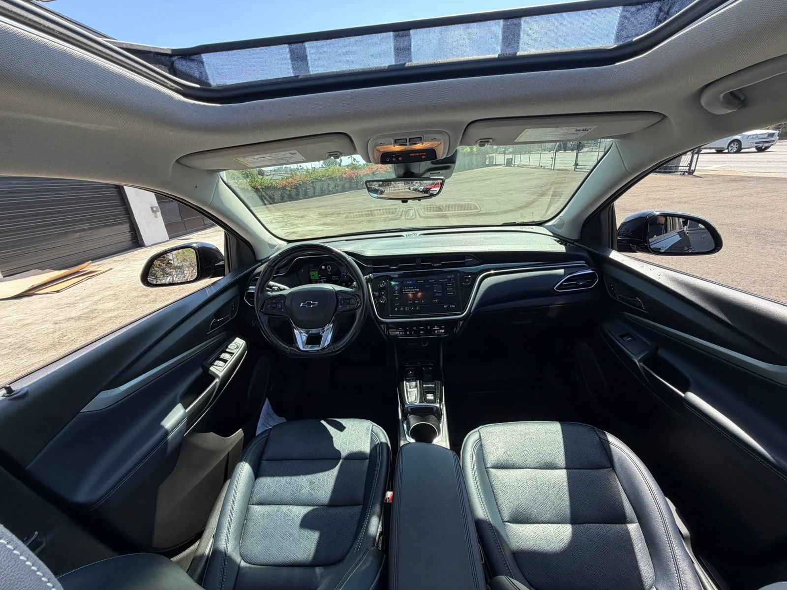 Used 2022 Chevrolet Bolt EUV Premier w/ Launch Edition FWD image 30