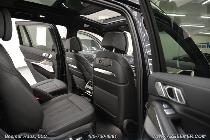 Used 2024 BMW ALPINA XB7 AWD/4WD image 25