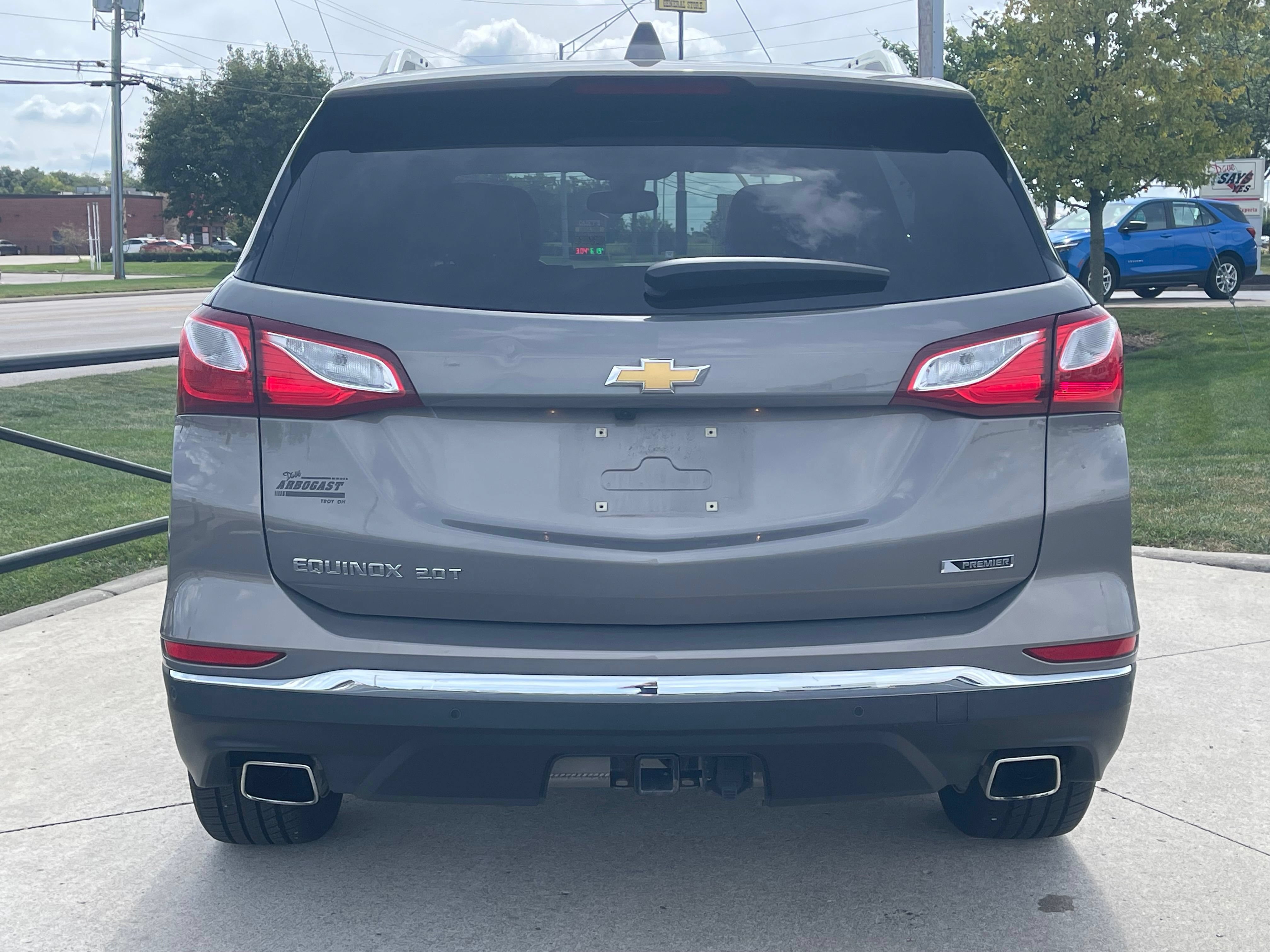 Used 2018 Chevrolet Equinox Premier FWD image 6