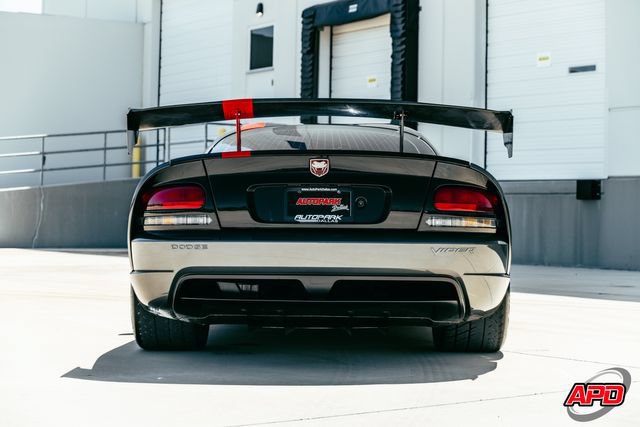 Used 2010 Dodge Viper ACR RWD image 17